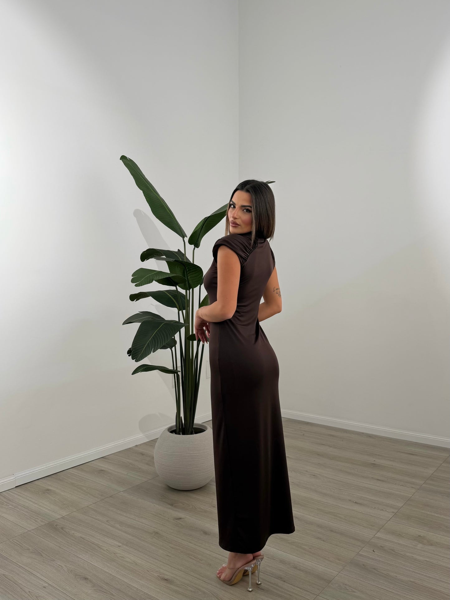 ABITO ARIANNA MARRONE