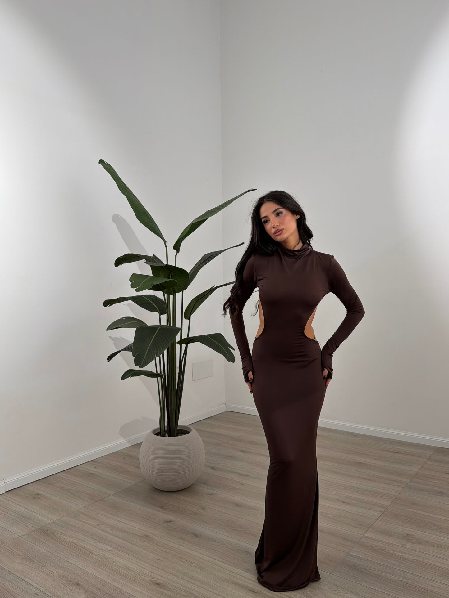 ABITO SLIPPED MARRONE