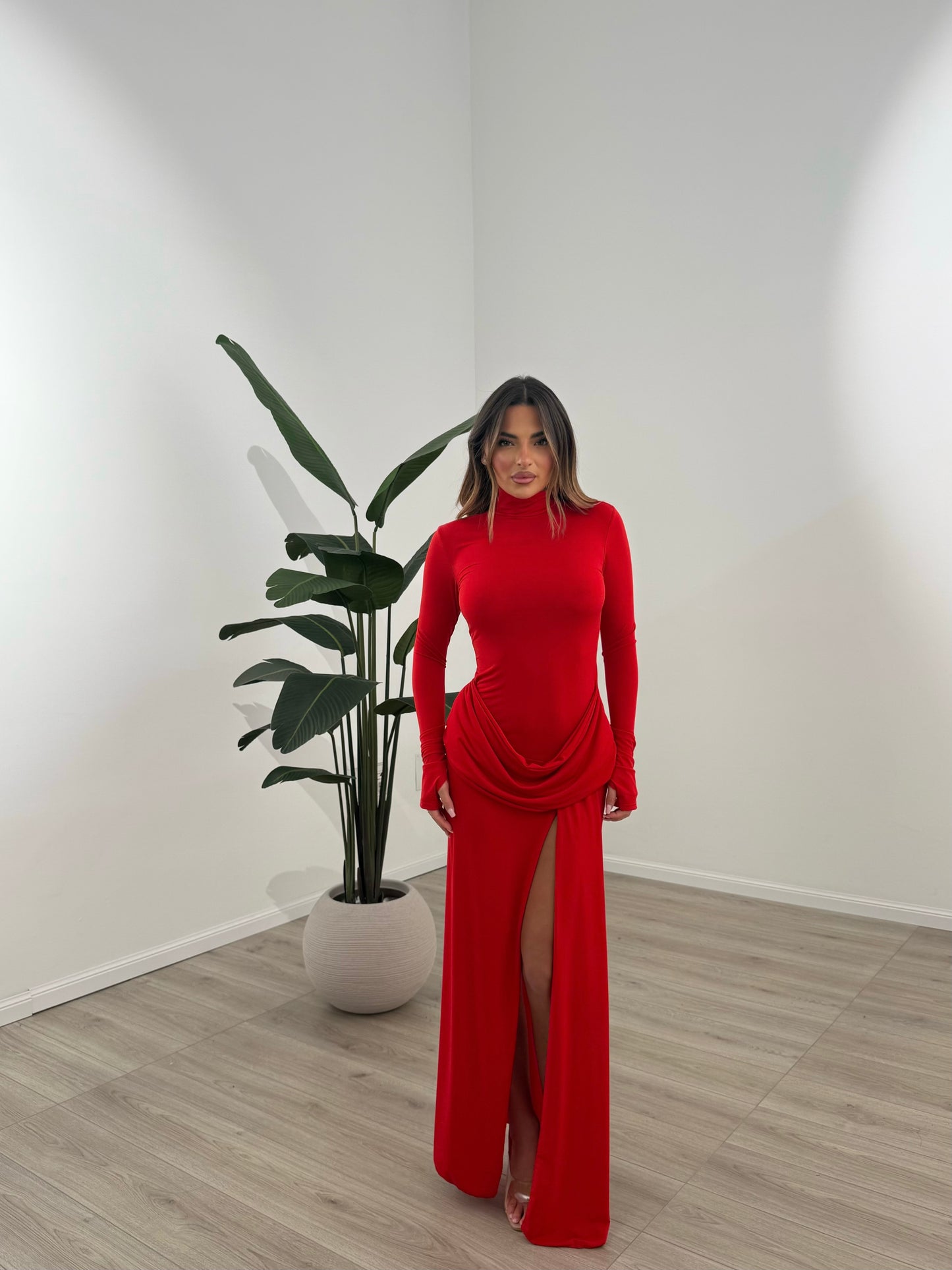 ABITO CASSANDRA ROSSO