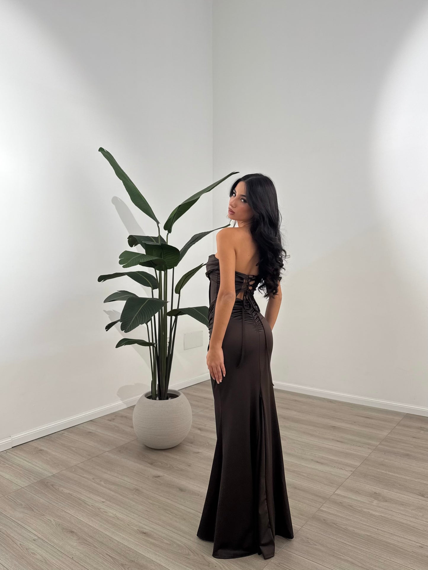 ABITO WEDDING MARRONE