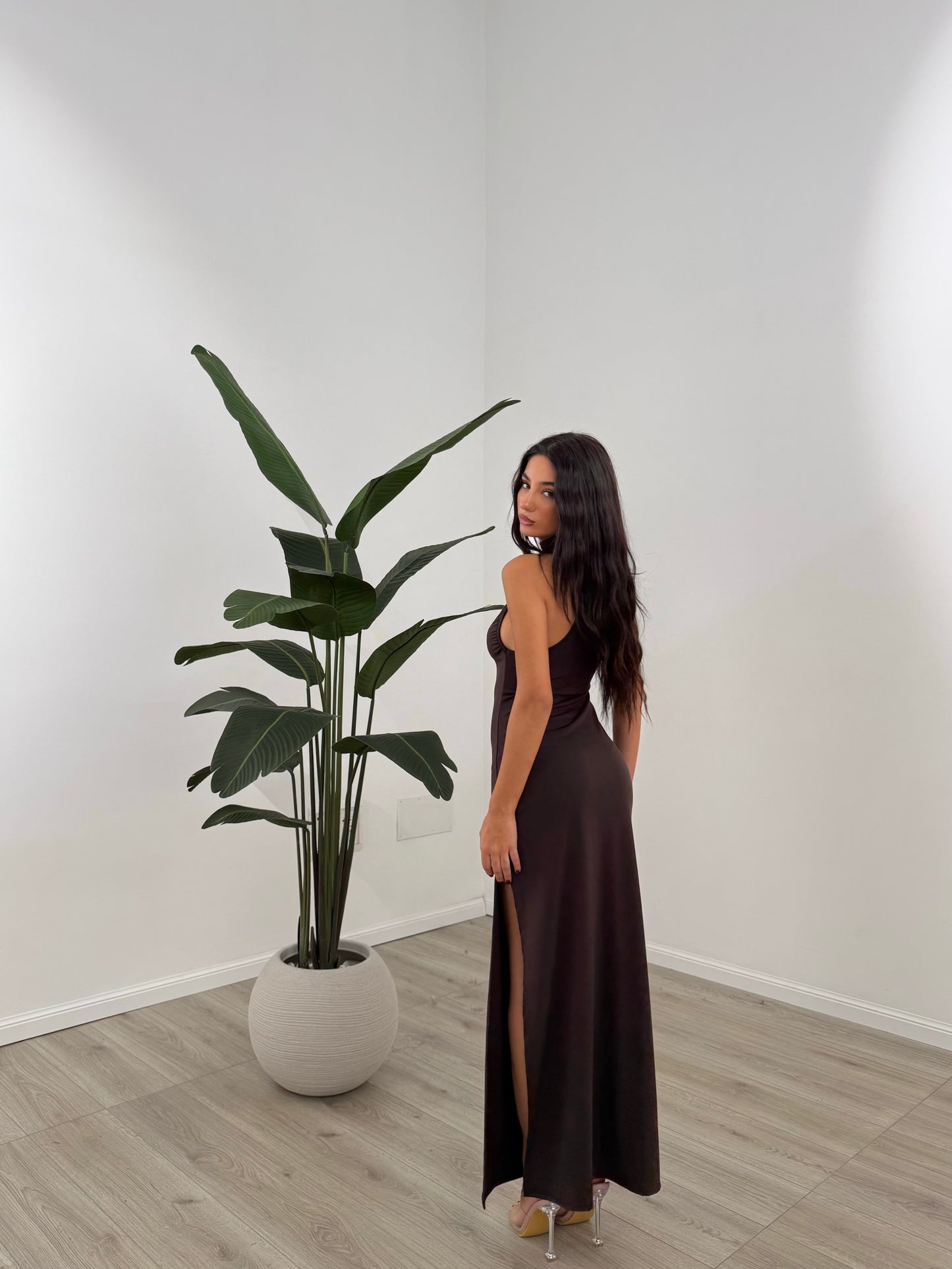 ABITO VALERIA MARRONE