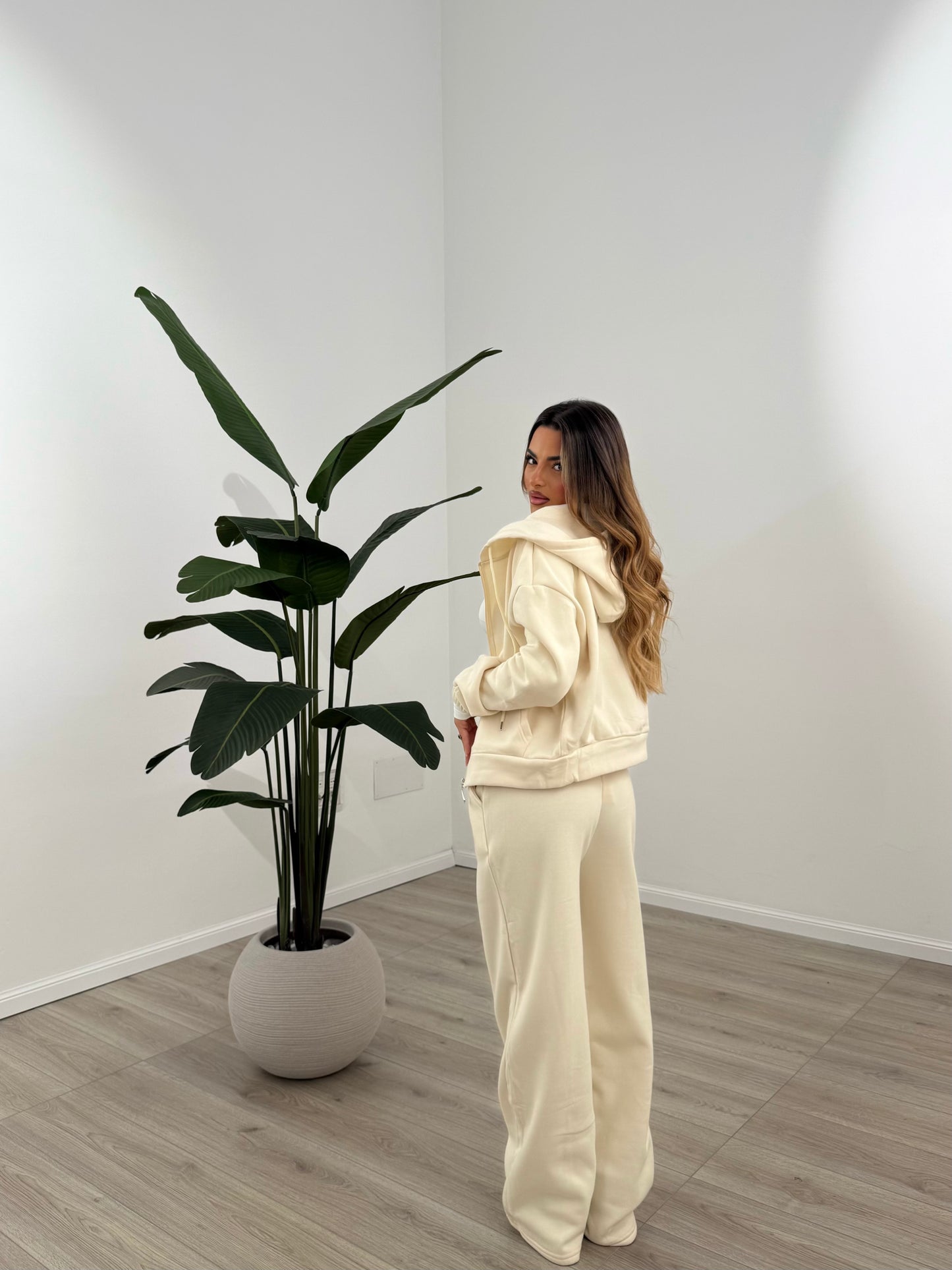 COORD SET ZIPPED CREMA