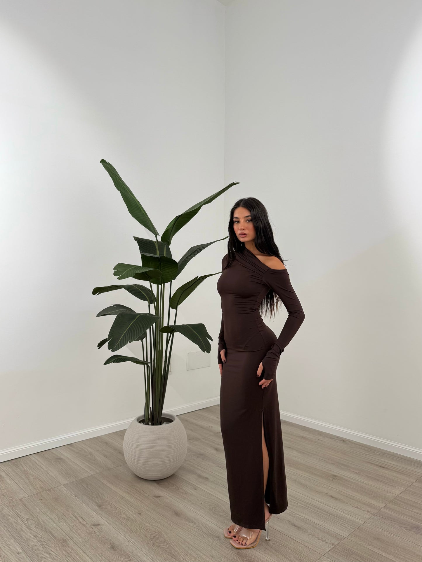 ABITO KENDAL MARRONE