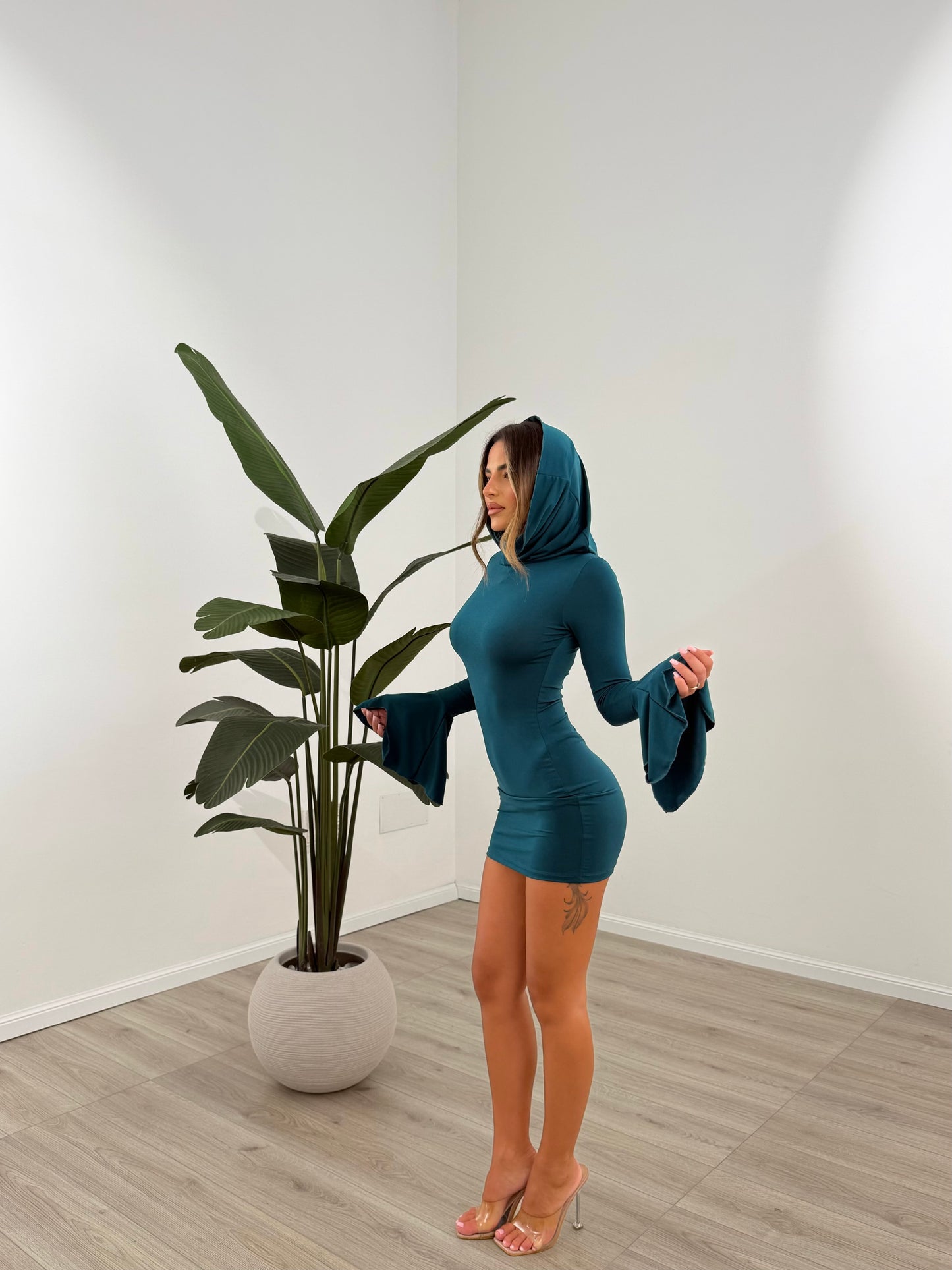 MINI DRESS HOOD VERDE